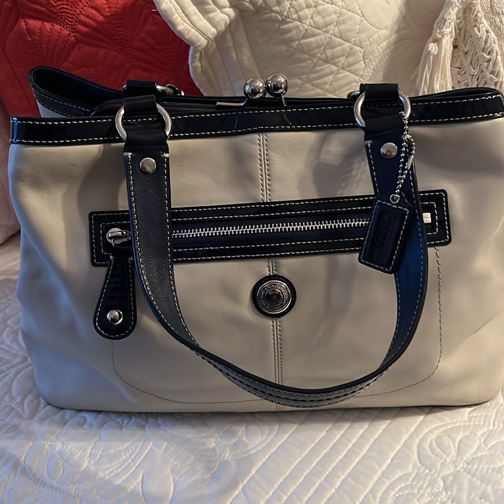 Coach Leather purse- tan and navy